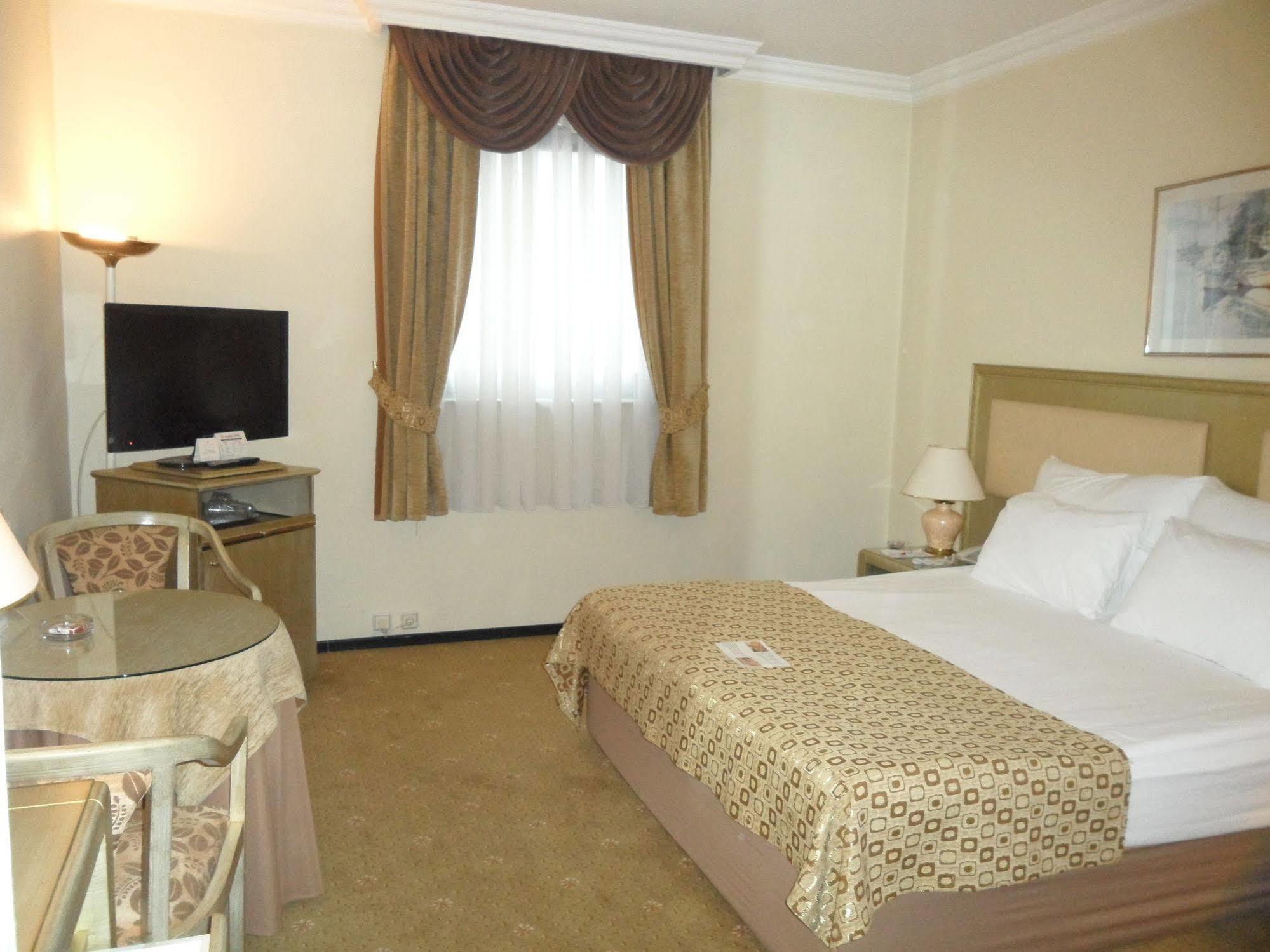 Guenes Merter 4* Istambul