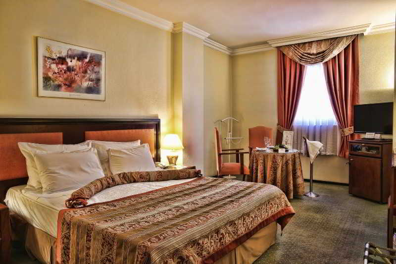 Hotel Guenes Merter 4*